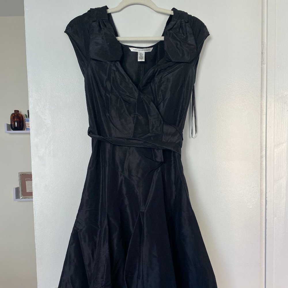 Diane Von Furstenburg Dress - Black
